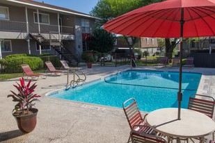 Wellington Estates in San Antonio, TX - Building Photo
