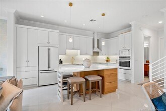 521 SW Ocean Blvd in Stuart, FL - Building Photo - Building Photo