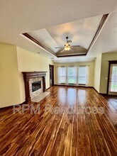 916 Ethan Ln in Yukon, OK - Building Photo - Building Photo