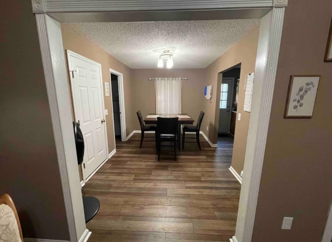 34 Kevin Rd in Hinesville, GA - Building Photo - Building Photo