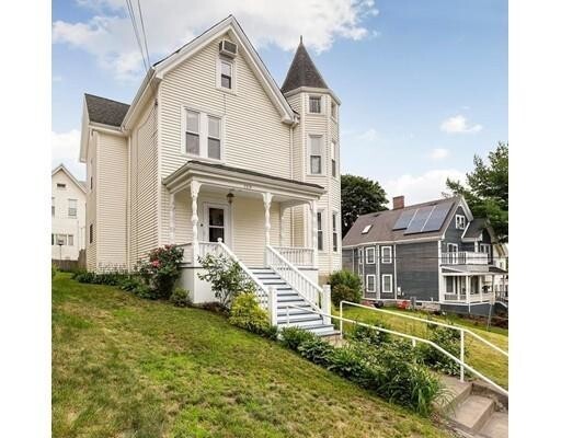 109 Walnut St, Unit 1