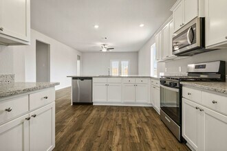 316 Tejas Trl in Waller, TX - Building Photo - Building Photo