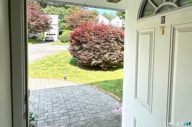 30 1/2 Bartlett Ave in Norwalk, CT - Building Photo - Building Photo