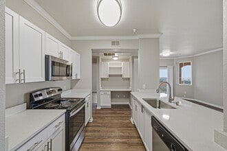 The Tides in Richmond, CA - Foto de edificio - Building Photo