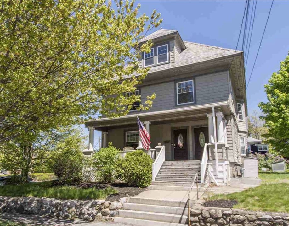 415 Highland St, Unit 415 in Manchester, NH - Foto de edificio