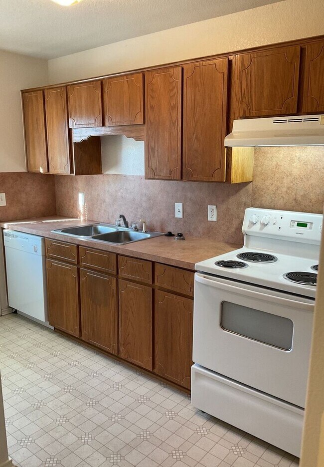 2006 Monte Carlo Ln in Killeen, TX - Building Photo - Building Photo