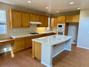 2886 Bay Ct in Tracy, CA - Building Photo - Building Photo