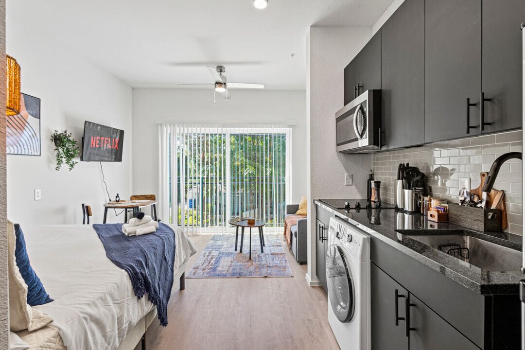 596 W 9th St in Dallas, TX - Foto de edificio