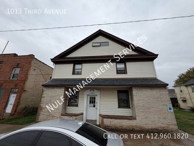 property at 1013 3rd Ave