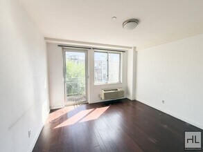 STANHOPE STREET / Sunlit Bushwick 2-Bed (F in Brooklyn, NY - Building Photo - Building Photo
