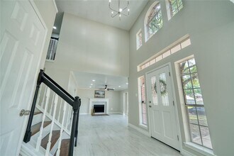 619 Green Belt Dr in Sugar Land, TX - Building Photo - Building Photo