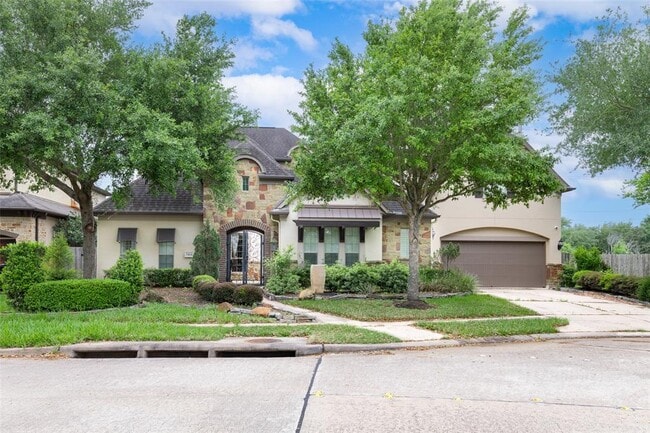 7414 Newbury Trail in Sugar Land, TX - Foto de edificio - Building Photo