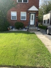 14 W Parkway Ave in Chester, PA - Building Photo - Building Photo