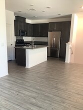 5644 Altamura Way in Fontana, CA - Building Photo - Building Photo