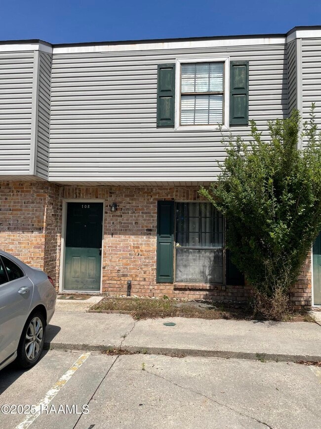 100 Winchester Dr