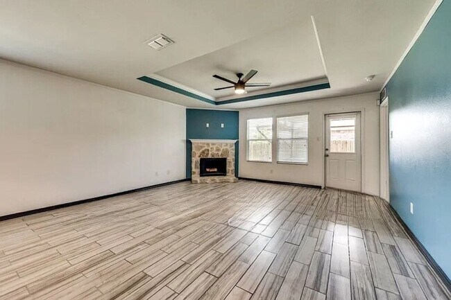 1601 Megan Creek Dr in Little Elm, TX - Building Photo - Building Photo