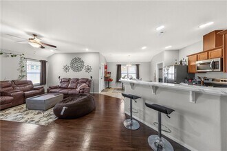 6804 SW Whitmarsh Rd in Bentonville, AR - Building Photo - Building Photo