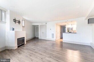 20 Logan Cir NW in Washington, DC - Building Photo - Building Photo