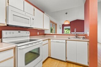 5142 SW Multnomah Blvd in Portland, OR - Building Photo - Building Photo