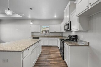 4215 Oneal St in Greenville, TX - Building Photo - Building Photo