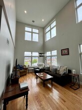 16 Baker Ct, Unit 5 in Boston, MA - Building Photo - Building Photo