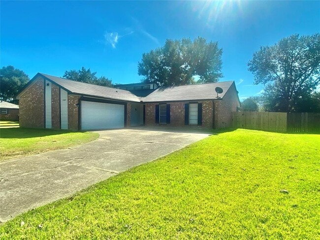 property at 14814 Croxton Dr