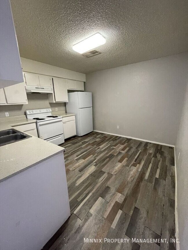 3007 W Louisiana Ave in Midland, TX - Foto de edificio - Building Photo