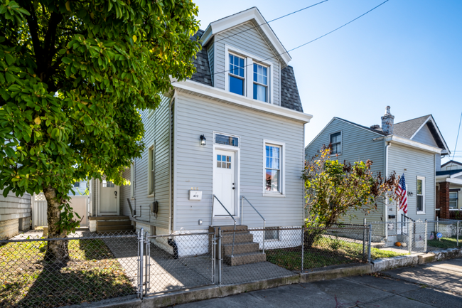 422 Thornton St in Newport, KY - Building Photo - Building Photo