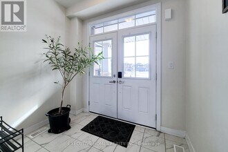 33 Wintergreen Cres in Haldimand, ON - Building Photo - Building Photo
