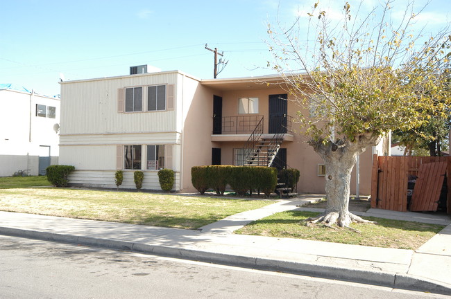 2753-2759 Conejo Dr in San Bernardino, CA - Foto de edificio - Building Photo