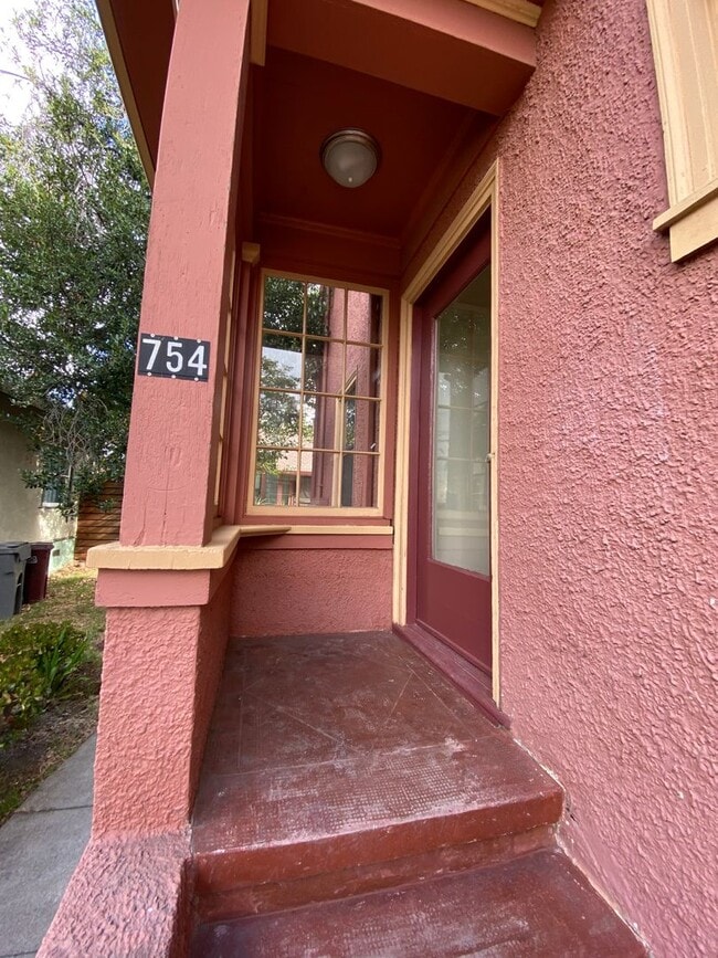 property at 752 55th St