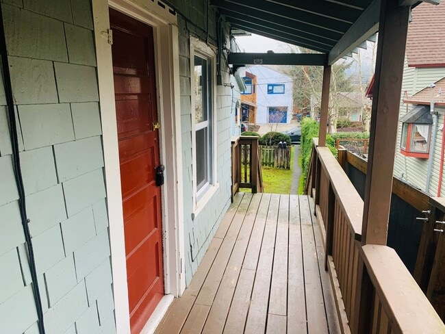 property at 8420-8426-8426 SE 8th Ave