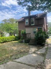 890 E 143rd St in Cleveland, OH - Building Photo - Building Photo