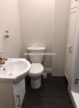 194 Shirley Ave-Unit -15 in Revere, MA - Foto de edificio - Building Photo