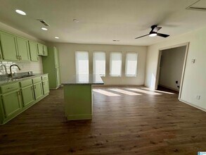 5 21st Ct NW in Center Point, AL - Foto de edificio - Building Photo