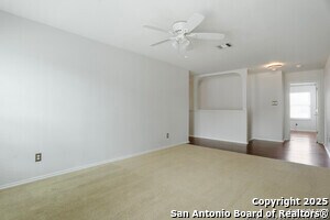 9118 Meadow Springs in Universal City, TX - Building Photo - Building Photo