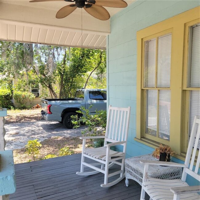 501 4th St SW in Largo, FL - Building Photo - Building Photo