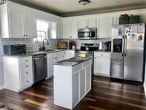 840 Red Clover Ave in Bowling Green, KY - Foto de edificio - Building Photo