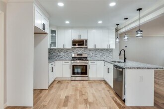 2575 Barrylynn Dr in Doraville, GA - Building Photo - Building Photo