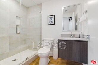 4637 Laurel Canyon Blvd in Los Angeles, CA - Building Photo - Building Photo