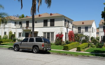 4009 Leeward Ave in Los Angeles, CA - Building Photo - Building Photo