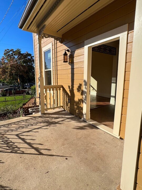 110 Richardson St-Unit -B in Grass Valley, CA - Building Photo