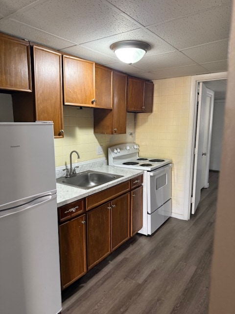 97 Winsor St in Ludlow, MA - Building Photo - Building Photo