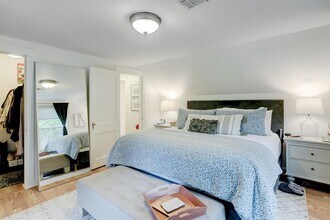 2512 Nottingham St in Houston, TX - Building Photo - Building Photo