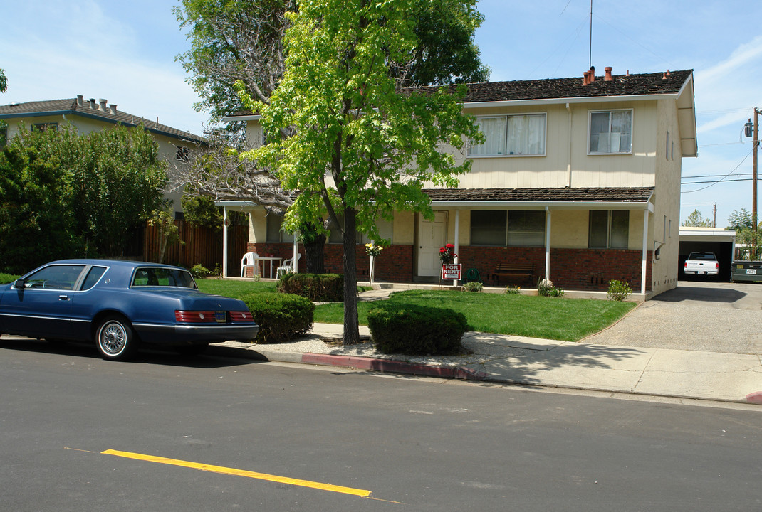 119 Carlton Ave in Los Gatos, CA - Building Photo