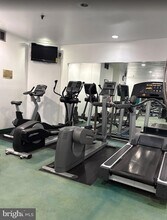 6300 Stevenson Ave, Unit 214 in Alexandria, VA - Building Photo - Building Photo