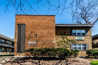 5012 W Jackson Blvd in Chicago, IL - Foto de edificio - Building Photo