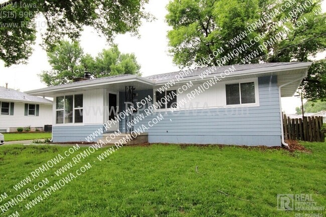 property at 4131 E 10th St