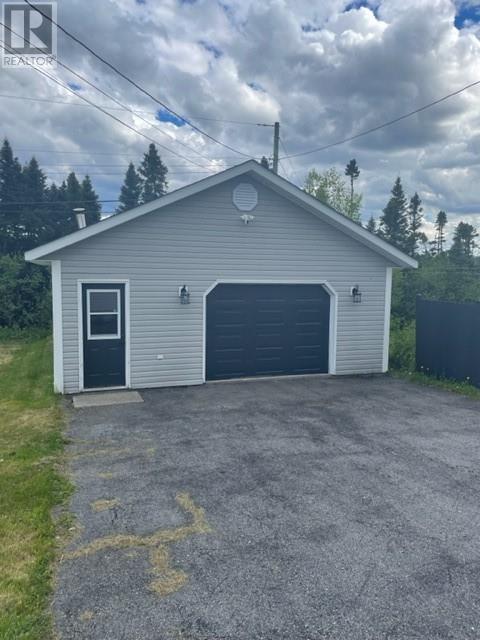 71 Rowsell Blvd in Gander, NL - Building Photo - Building Photo