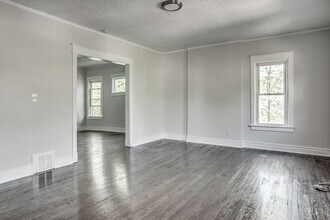 3233 Park Ave in Kansas City, MO - Building Photo - Building Photo